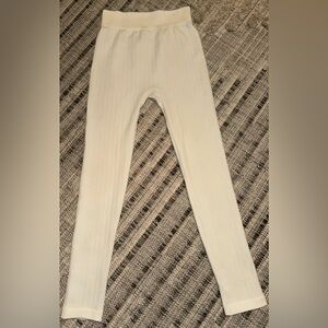 8 of hearts cream ribbed fleece leggings. Womens 1x/2x. New without tag